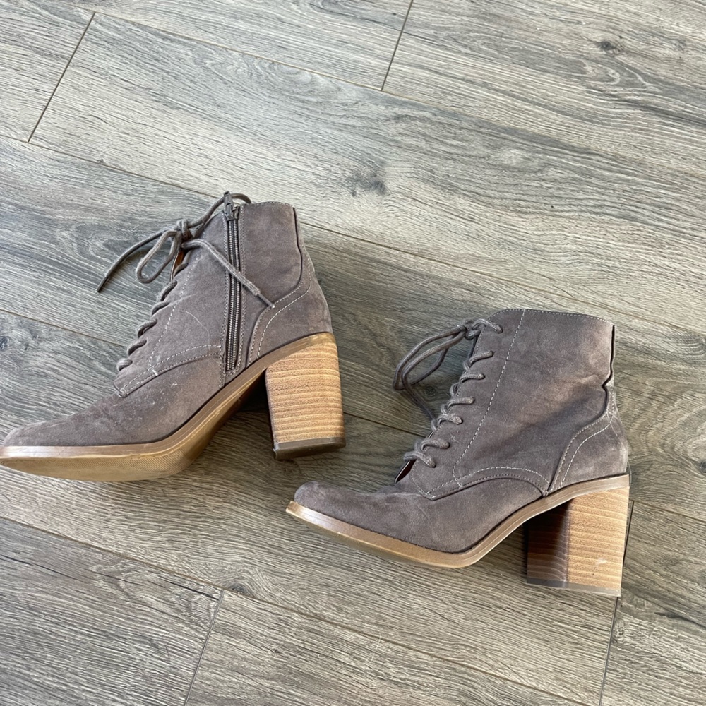 Target boots worn twice like new